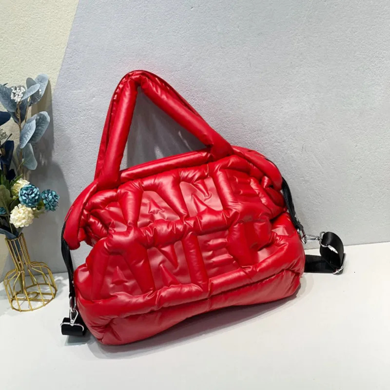 Winter Large Capacity Womens Shoulder Bag Waterproof Nylon Handbag Space Cushion Cotton Feather Bottom Horizontal Body 240807
