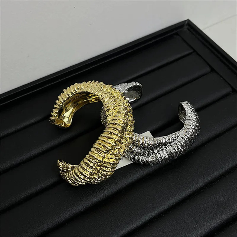 XIALUOKE Hyperbole Metal Open Irregular Extured Bracelet For Women Europe Retro Style Personality Cuff Bracelet Jewelry 240731