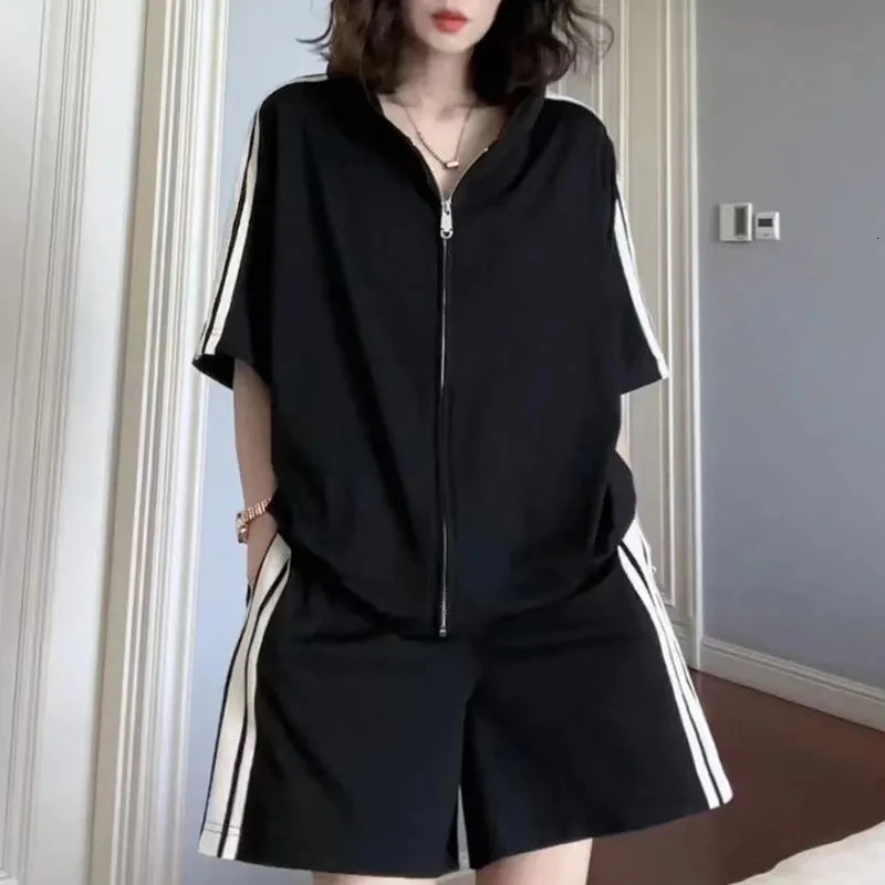 Summer Gothic Street Style Shorts Suits Women Casual Sports Jogger Loose Shorts Two Piece Sets Casual Y2k Harajuku Polo T-shirts 240807