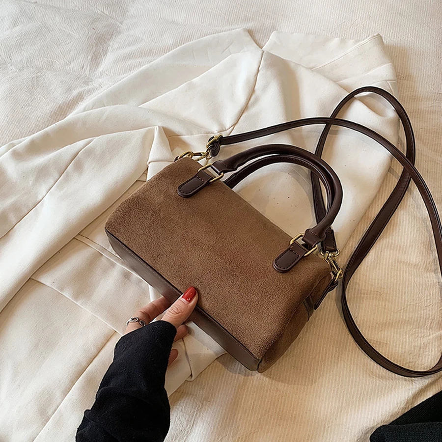 Simple and fashionable Faux Suede shoulder bag crossbody bag womens small bag pillow bag Boston handbag womens bag 240805