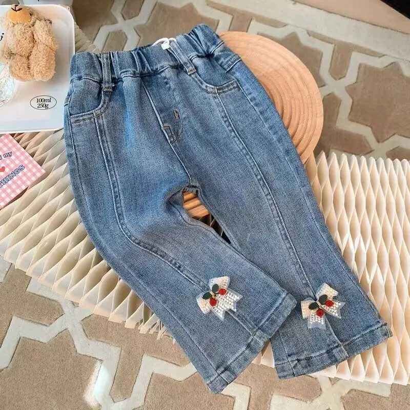 Jeans Girls pants 2023 Spring and Autumn Outwear Slim fitting jeans Childrens flared pants Little girls stretch denim pants