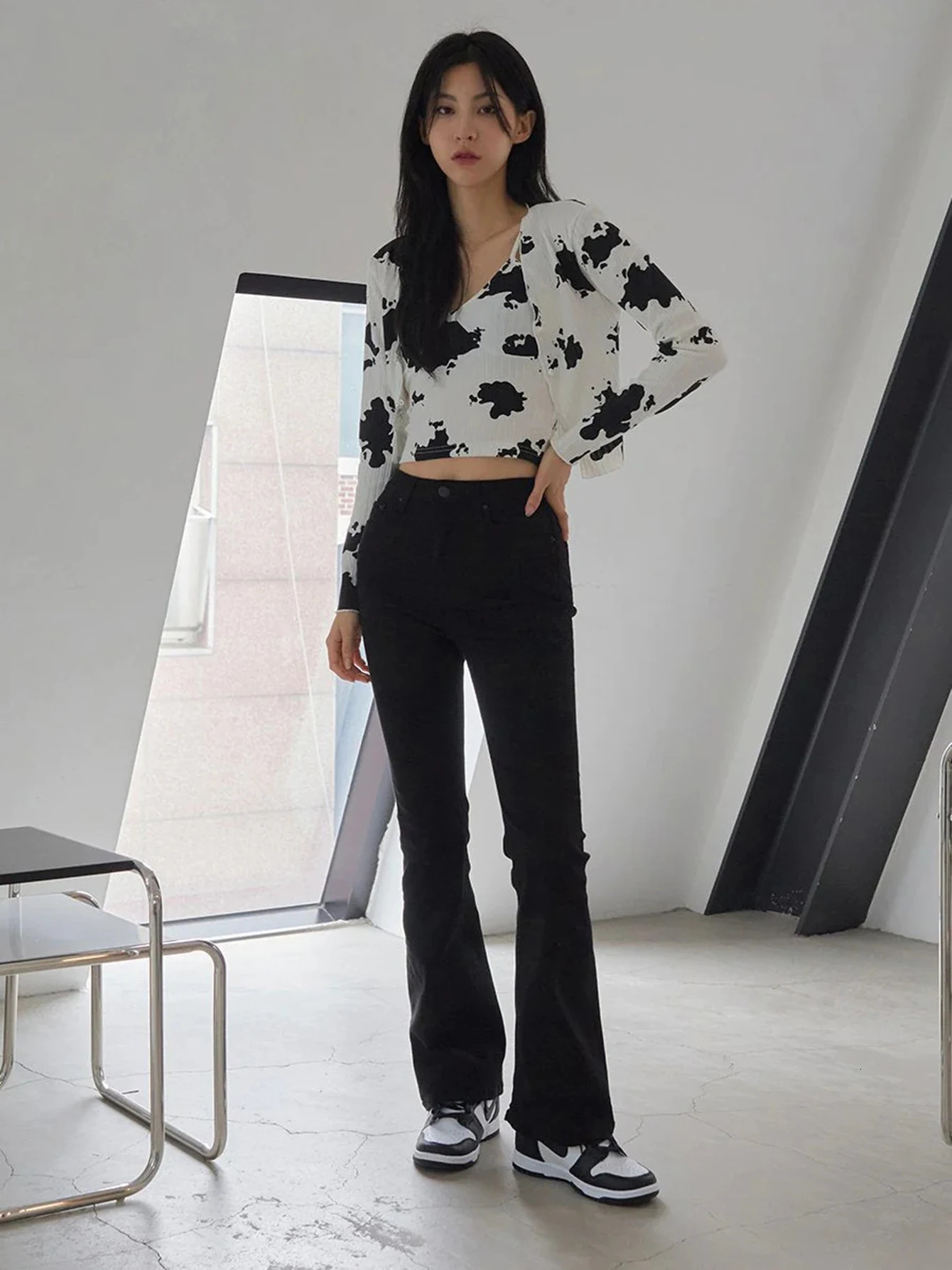 ReddaChic Women Basic Solid Black Flare Jeans with Slit Y2k Trousers Stretchy Slim Fit Denim Casual Bootcut Pants Bell Bottoms 240807