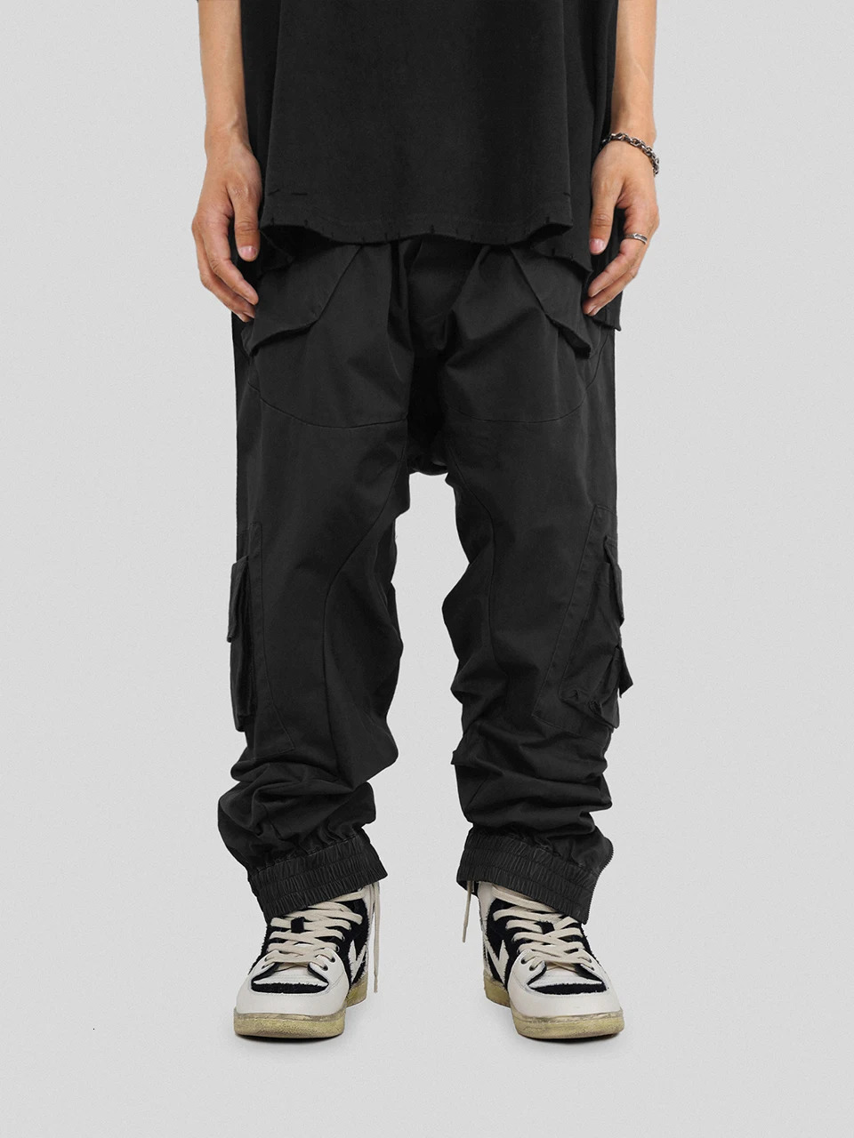 Designer Style Washed Distressed ThreeDimensional Cut MultiPocket Crotch Zipper AnkleTied Casual Pants for Men and Women 240806