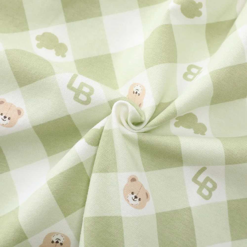 Girls summer top short sleeved green childrens T-shirt girls sweet plain bear print top 1-6 years old childrens cotton dressW240718