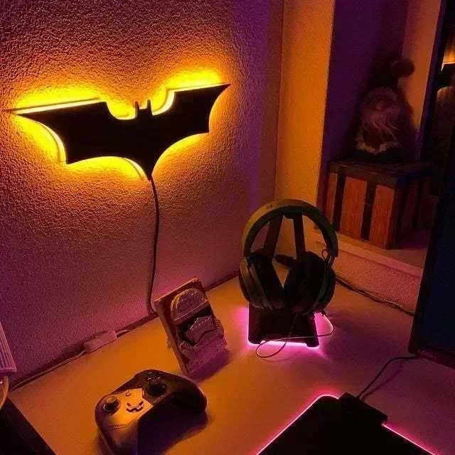 Batmanes Night Light Cool Remote Control Multi Color 3D Creative Bat Atmosphere Home Decoration Bedroom Wall Hanging Lamp Y240807