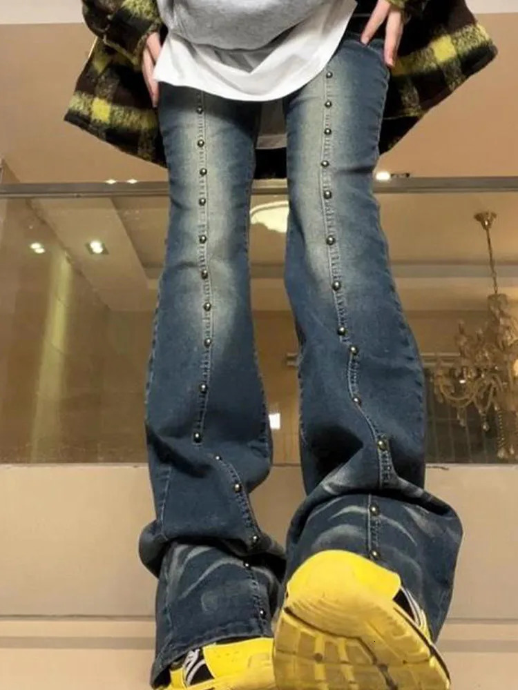 Y2k Rivet Bell Bottom Woman Denim Pants Slim High Waist Pant Streetwear Jeans Autumn Female Zipper Hip Hop Long Trourse 240807
