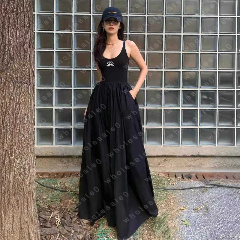 Designer Casual Dress French Kikyo Hepburn style small black dress, high-end sleeveless vest long skirt, camisole women's summer AOO9