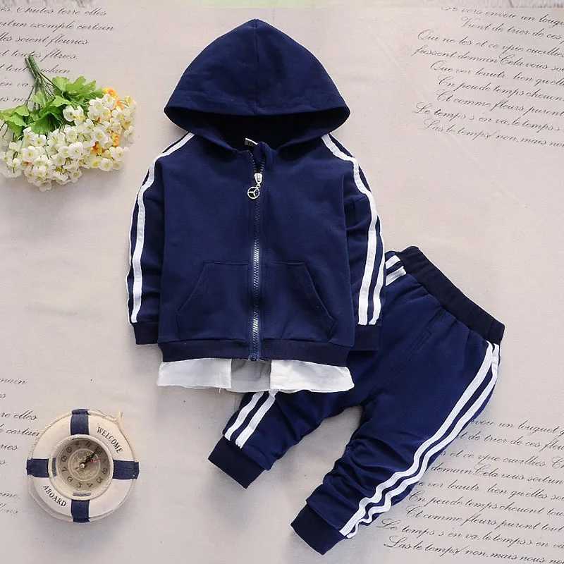 Clothing for boys sports suit spring and autumn hooded top+pants 0-5-year-old baby 2023 Korean version fashionable childrens clothing X241228
