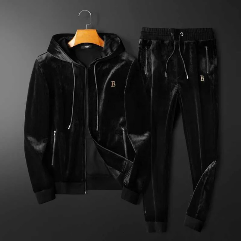 High end Leisure Sports Hooded Set Mens Gold Velvet Two piece Loose Autumn and Winter Wear 240808
