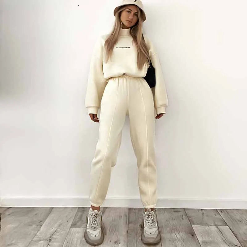 Women Tracksuit 2 Piece Set Sweatshirt And High Waist Sports Pants Warm Suit Autumn Winter Ladies Fashion Sportswear Set 240807