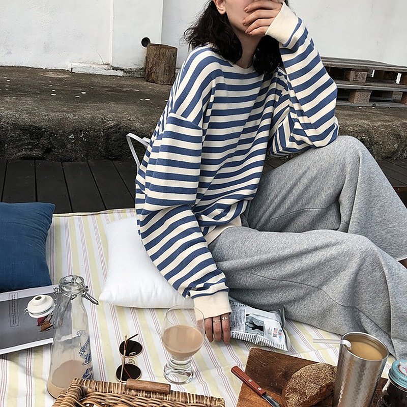 new Korean version early autumn striped long sleeved T-shirt women's top, student thin loose fitting hoodie for women