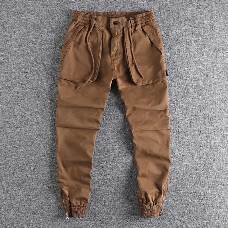Retro Cargo Pants for Men with Functional Pockets and Distressed Wash 240806