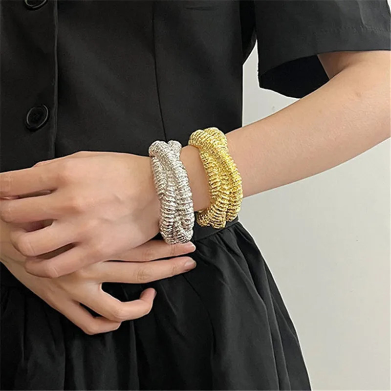 XIALUOKE Hyperbole Metal Open Irregular Extured Bracelet For Women Europe Retro Style Personality Cuff Bracelet Jewelry 240731