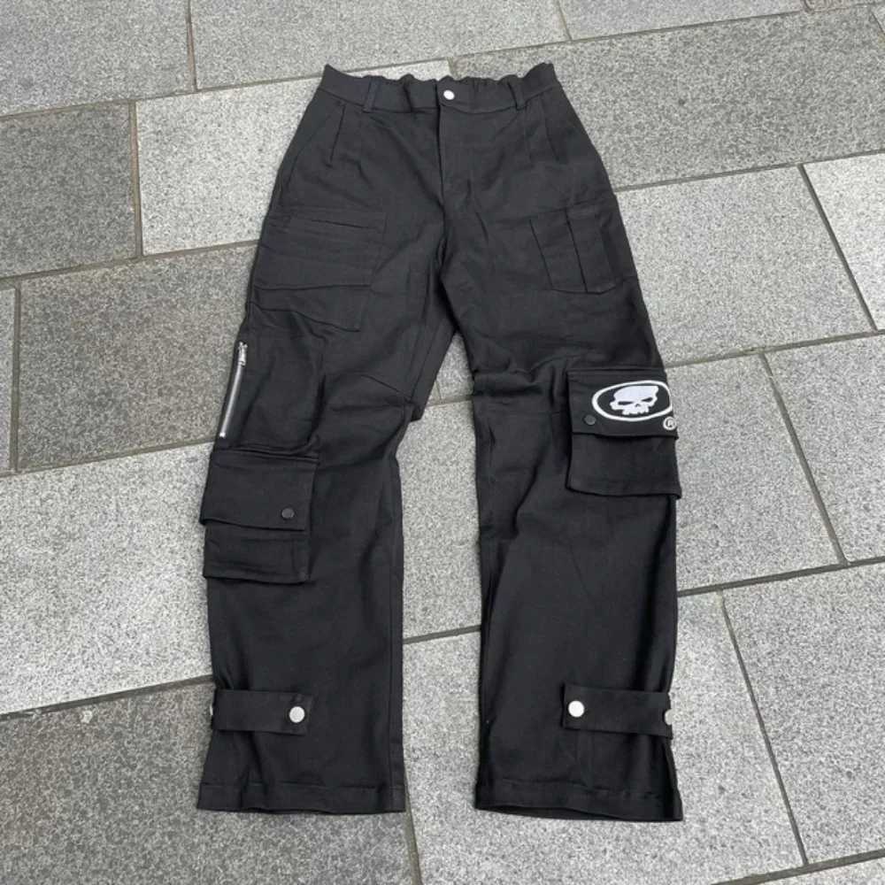 Mens Y2K jeans hip-hop retro skull embroidery washed loose denim pants new straight leg casual loose pants street wear M250610