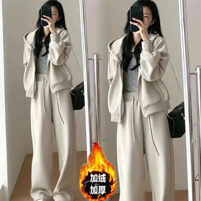 Velvet and Thickened Sports Suit For Womens Autumn Winter Korean Edition Loose Slim Fashion Sweater Casual Pants Two Piece Set 240807