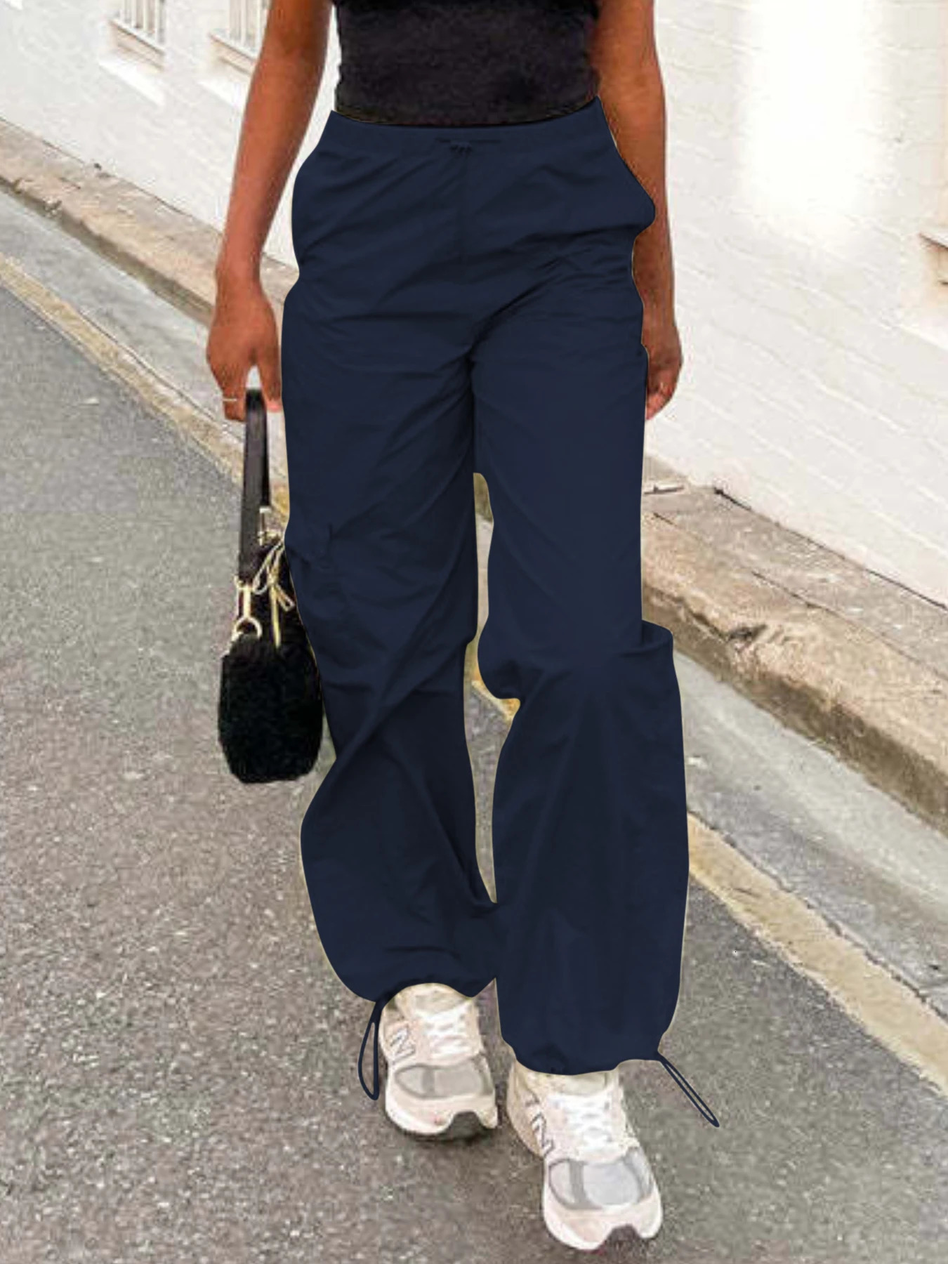 Womens Y2K Loose Drawstring Cargo Pants for Hiking and Running - Casual Low Waist Wide Leg Activewear with Multiple Pockets Z260314