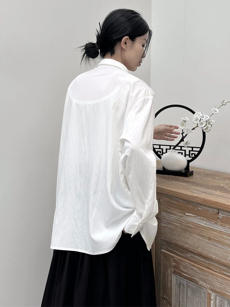 EAM Women White Buckle Irregular Big Size Blouse Lapel Long Sleeve Loose Fit Shirt Fashion Spring Autumn 1DF7846 240807