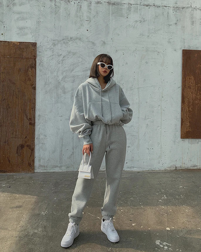 Wholesale Fall Winter Fleece Crop Hoodies and Pants 2 Piece Set Tracksuit Women Sports Outfits Two Piece Suit Mujer Solid Casual 240807