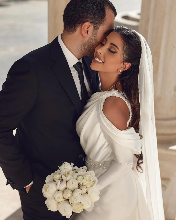 African Elegant Mermaid Wedding Dresses for Bride 2024 Off Shoulder Lace up Closure Sweep Train Beaded Bridal Gowns Customized 02