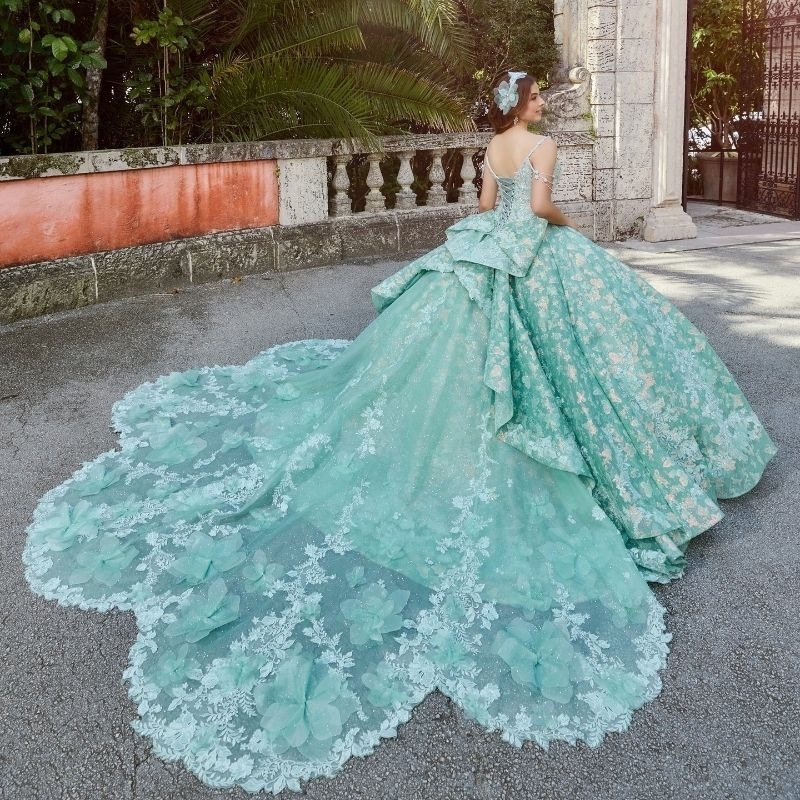 Mint Green Shiny Quinceanera Dresses Off the Shoulder Beads Crystal wer Bow Sweet 16 Vestidos 15 De Girls Ball Gowns