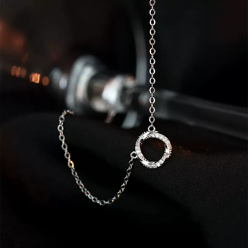 2024 Chocong Top Sell Irregular Circle Pendant Classical Jewelry Real 100% S999 Sterling Silver Pave Moissanite Diamond Party Sweet Cute Elegant Women