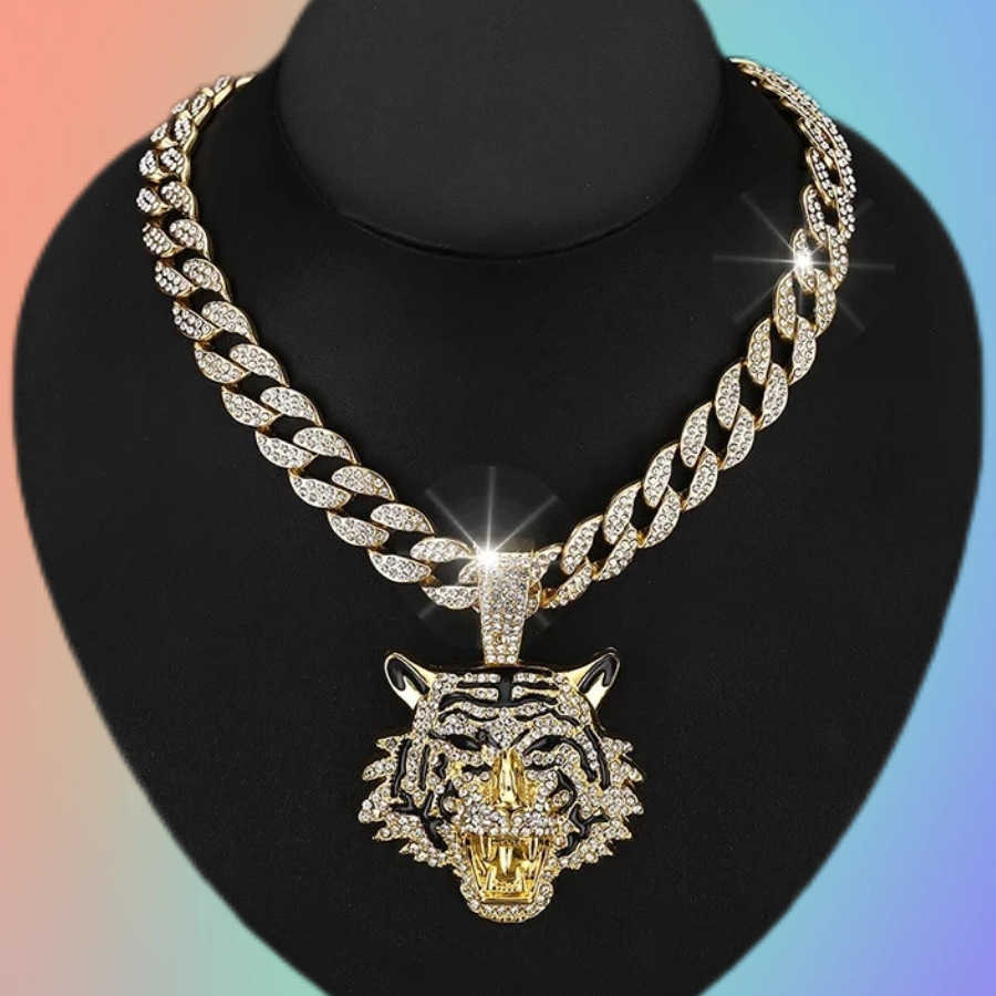Europe and the United States new alloy three-dimensional full diamond tiger pendant Cuban necklace hip hop cool niche tiger jewelry G240808