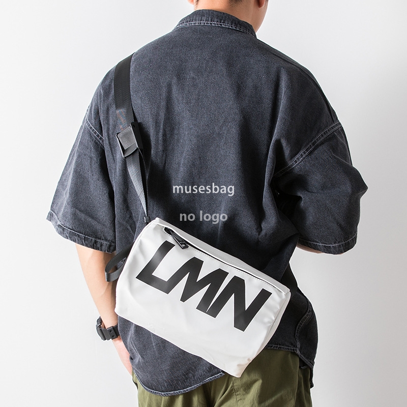 Japan and South Korea fashion waterproof shoulder bag men and women color ins trend crossbody bag personality bucket bag leisure commuting bag