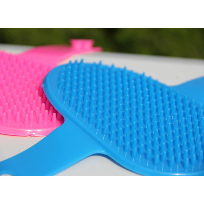 2026 New Cat Bath Brush Comb Rubber Hair Fur Grooming Massaging Massage Glove Pet Shower Dog Brushes Drop 240807 Free Shipping