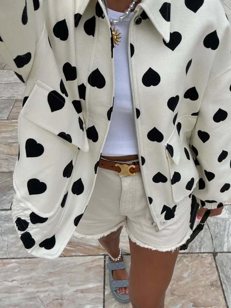 Black polka heartshaped bomber jacket autumn and winter casual lapel pocket long sleeved streetwear fashionable womens baseball 240807