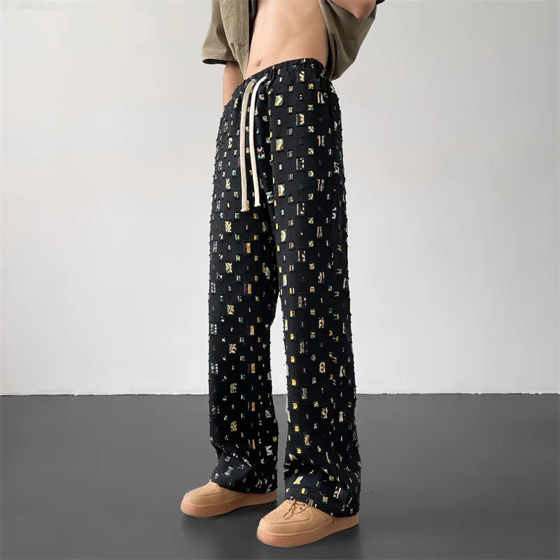 Apricot Black Plaid Pants Men Fashion Retro Hollow Out Pants Men Streetwear Hip-hop Loose Hole Straight Pants Mens Trousers 240807