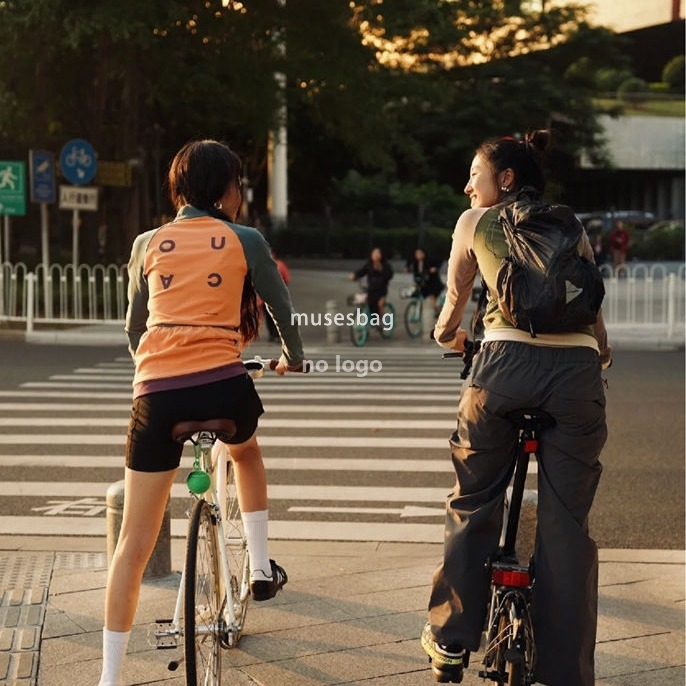 The new summer ultra-light urban outdoor cycling hiking charter can pack light paper backpack
