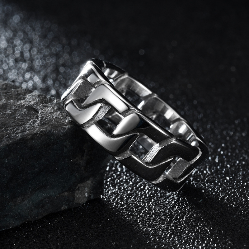 Titanium Steel Solid Cuban Chain Ring for Men Gold Silver Black Stainless Steel Cool Link Chain Eternity Band Rings Jewelry Gift