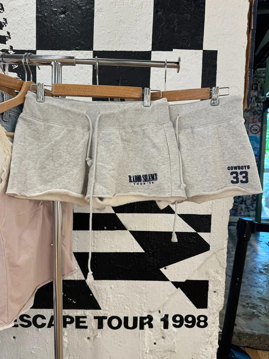 33 Cowboys Print Drawstring Sweatshorts Women Raw Hem Loose Straight Shorts American Vintage Streetwear Cotton Short Pant Y2k 240808