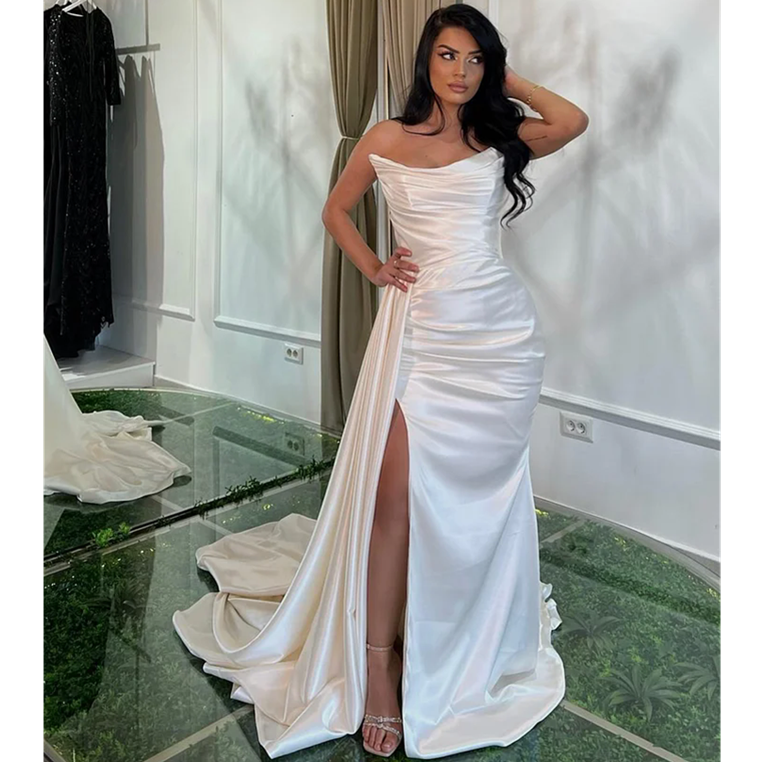 Elegant Mermaid Wedding Dresses Long Sleeves Sequins Appliques Bridal Gowns Lace Train 3D Lace Hollow Ruffles Bridal Gown