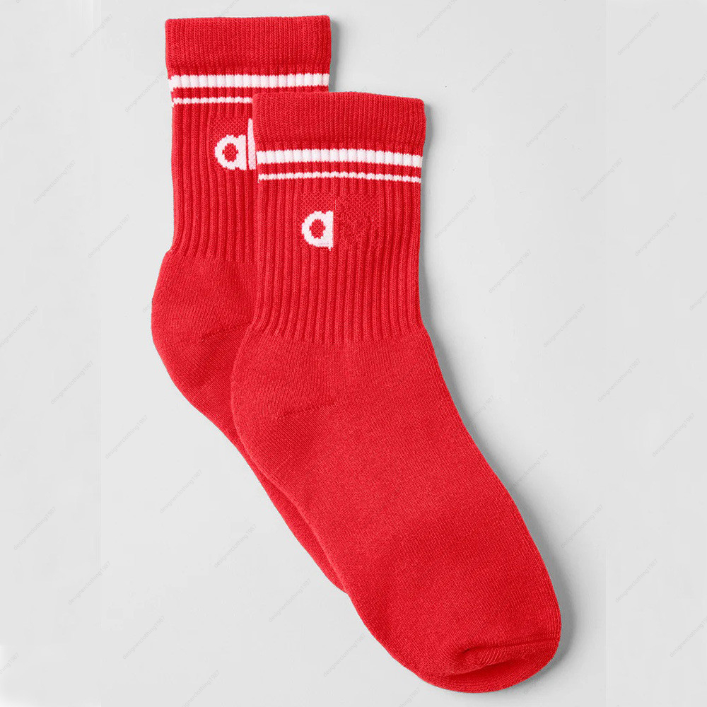 Sports Sock Elite Sport Designer Socks Middle Tube Men Women Free Shipping High Quality One-Size-Fits-All