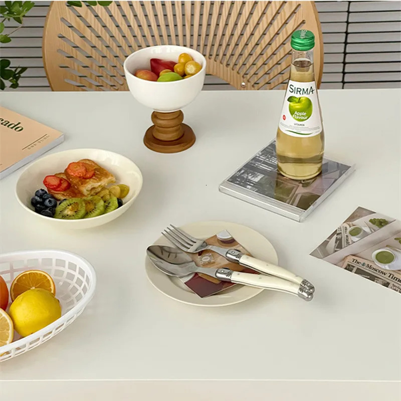 24Pcs Laguiole Cutlery Set Steak Knife Fork Soup Tea Spoon Ivory White Plastic Handle Food Grade Stainless Steel Dinnerware 240808