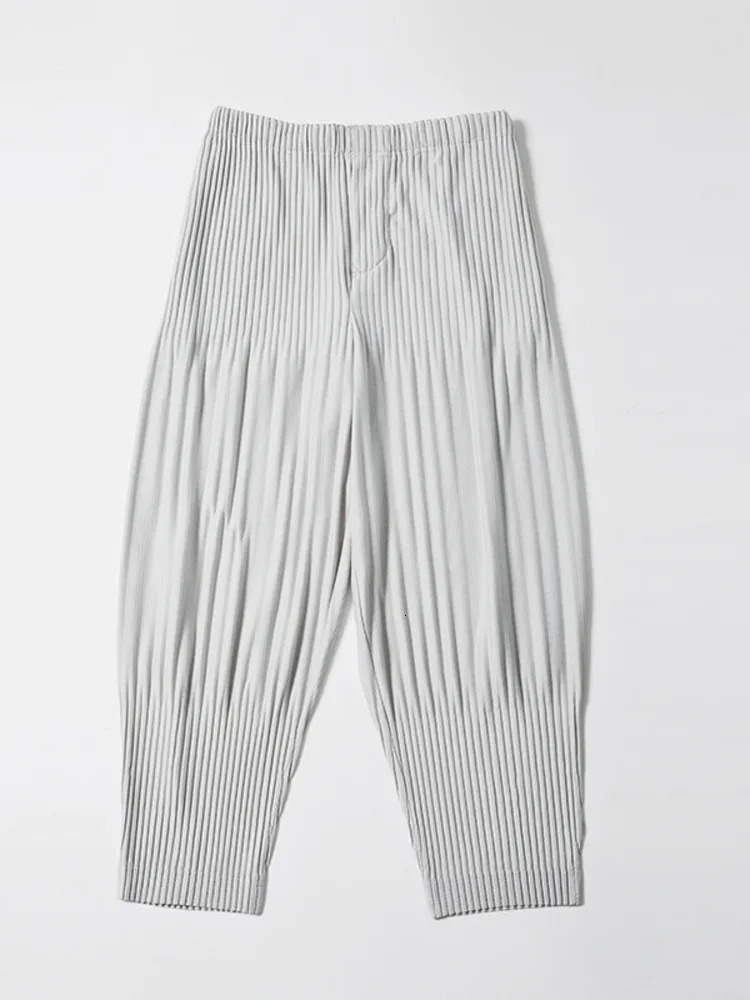 Miyake Pleated Solid Color Harem Pants Men Solid Color Pocket Elastic Waist Summer Female Loose Casual Trousers 240807