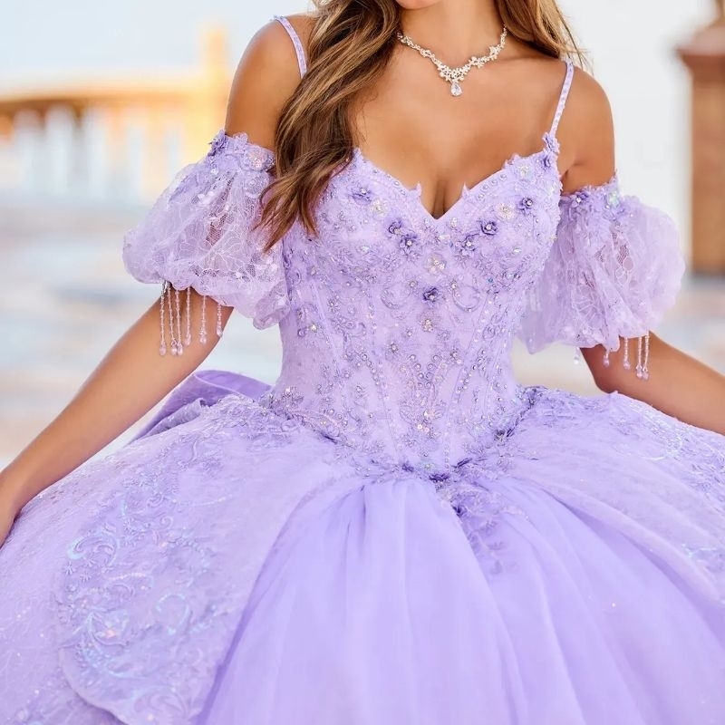 Lavender Shiny Quinceanera Dresses Ball Gowns Applique Lace Beaded Crystal Tull Birthday Sweet 16 Vestidos 15 De Xv Anos