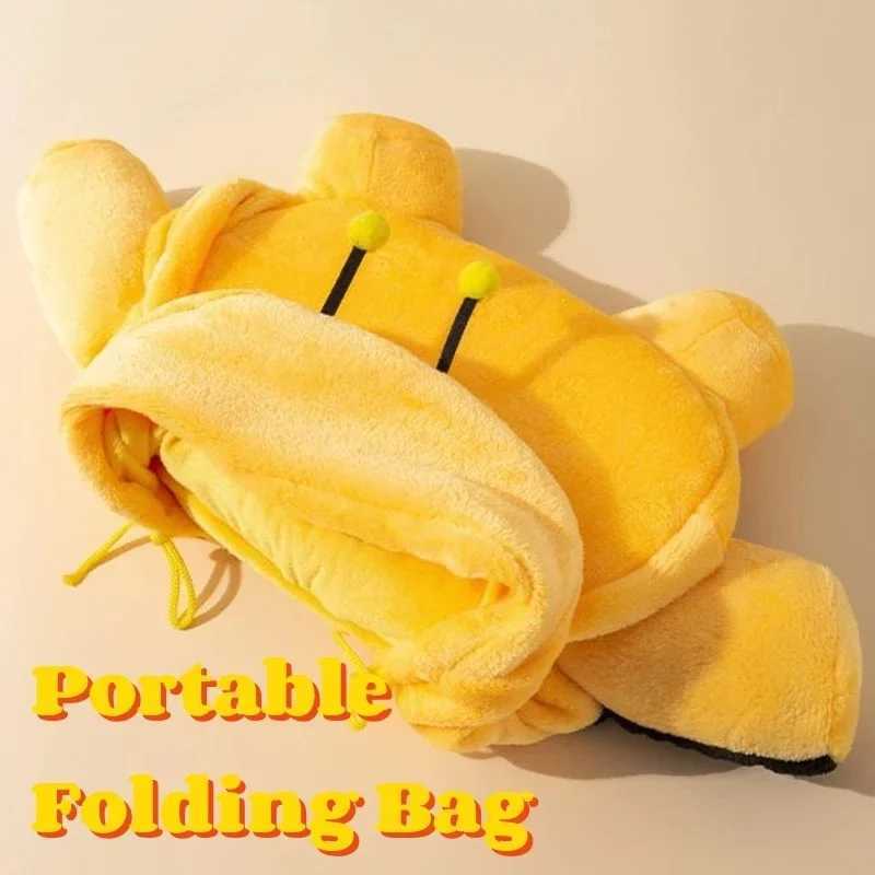 Others Dog Carrier Dog Carrier Cute 3D Bee Cat Carrier Bag for Autumn Winter Warmth Windproof Dog Crossbody Shoulder Bag Portable Pet Travel Supplies 