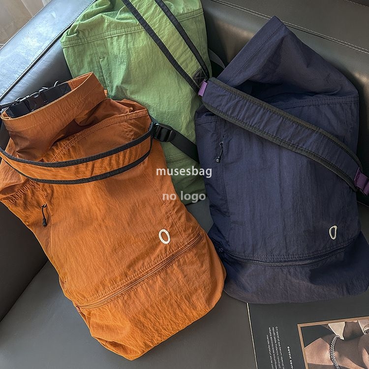 Super light! Men's and women's urban fitness wrinkle leisure outdoor sports waterproof roll mouth backpack large capacity single bag