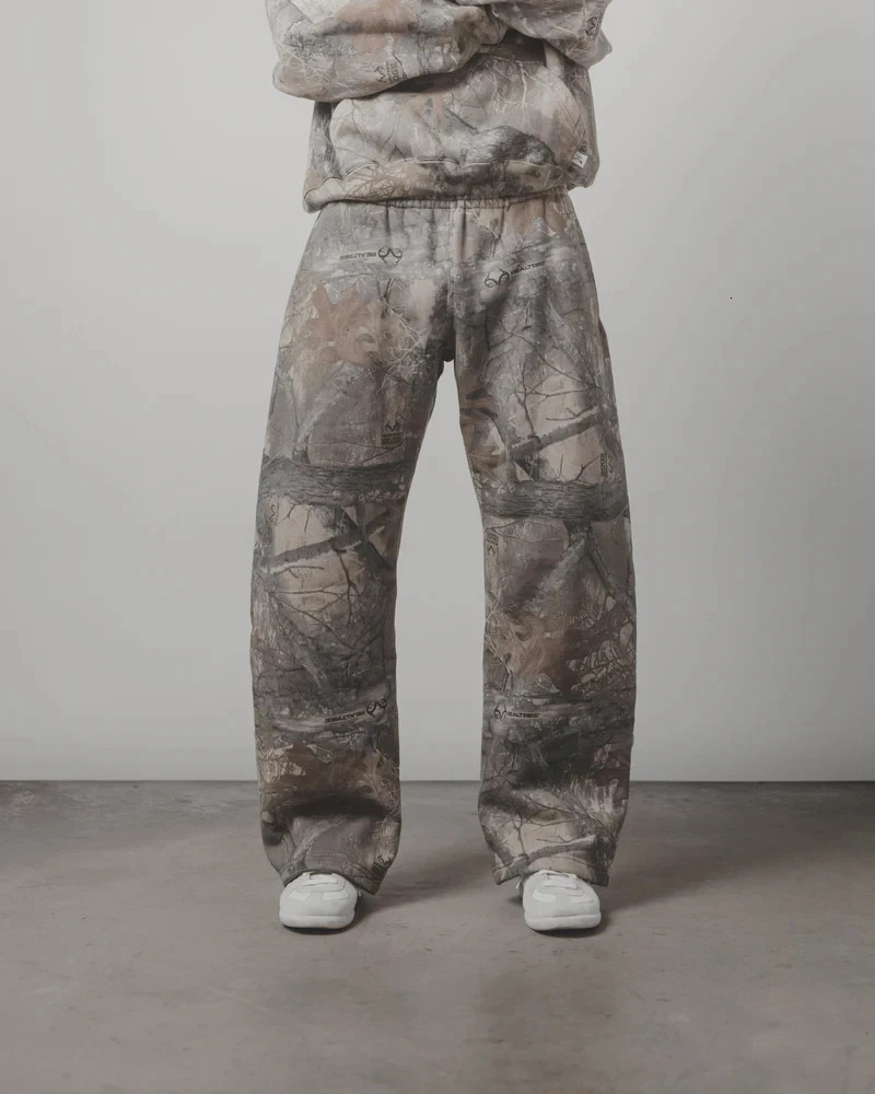 Y2K Tracksuit Men Street Hip Hop Oversized Camo Hoodies 2 Piece Set Retro Camouflage Pattern Sweatshirts Clothes for 240809