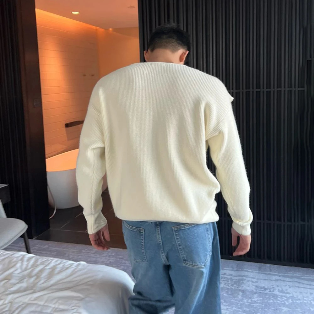 Mens Autumn Winter Metal Shoulder Buckle Y2k Off-Shoulder Knitted Sweater Essential Hollow Lazy Style Loose Sweater For Men 240808