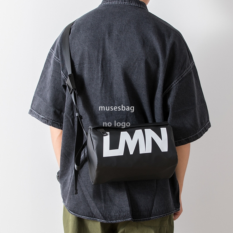 Japan and South Korea fashion waterproof shoulder bag men and women color ins trend crossbody bag personality bucket bag leisure commuting bag