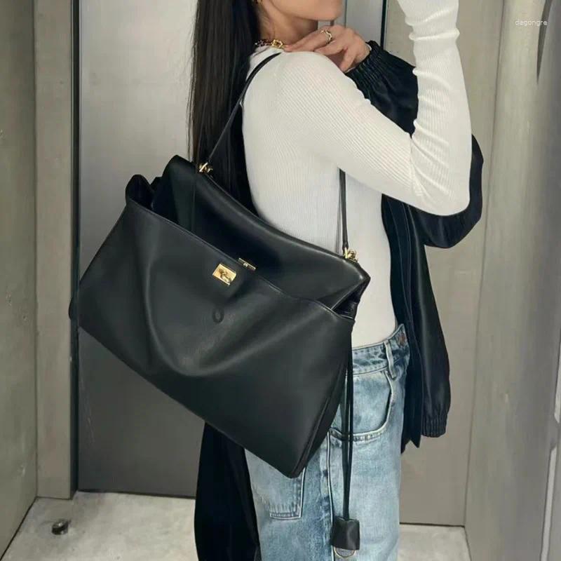 3 Totes 2024 Spring And Summer Dark Color Versatile Handbag Shoulder Underarm Bag Large Capacity Personalized Women's 4