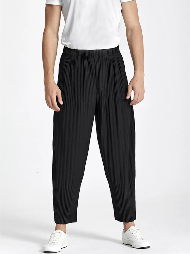 Miyake Pleated Solid Color Harem Pants Men Solid Color Pocket Elastic Waist Summer Female Loose Casual Trousers 240807