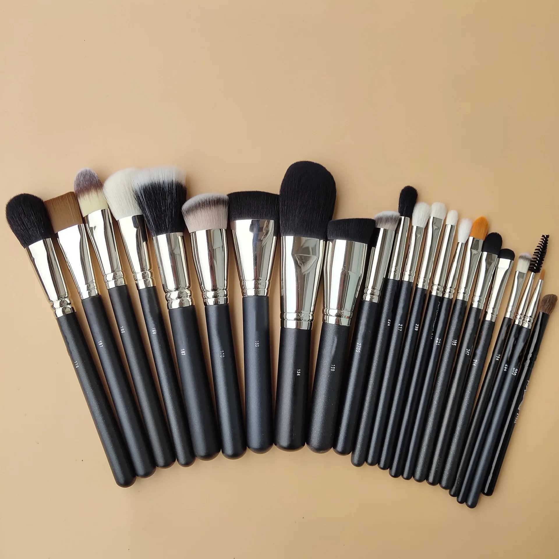 1pc M series Makeup brushes Powder Contour Eyeshadow Make Up Brush Animal Hair Wood handle High quality Cosmetic tools Artist Y240807
