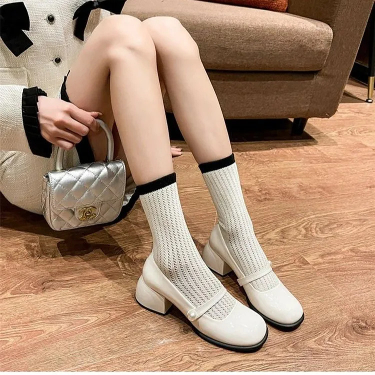 Spring Style Women Elegant Pearl Buckle Heel Pumps Square Toe Leather Fashion Mary Jane Shoes Mid-heel Shoe 240808