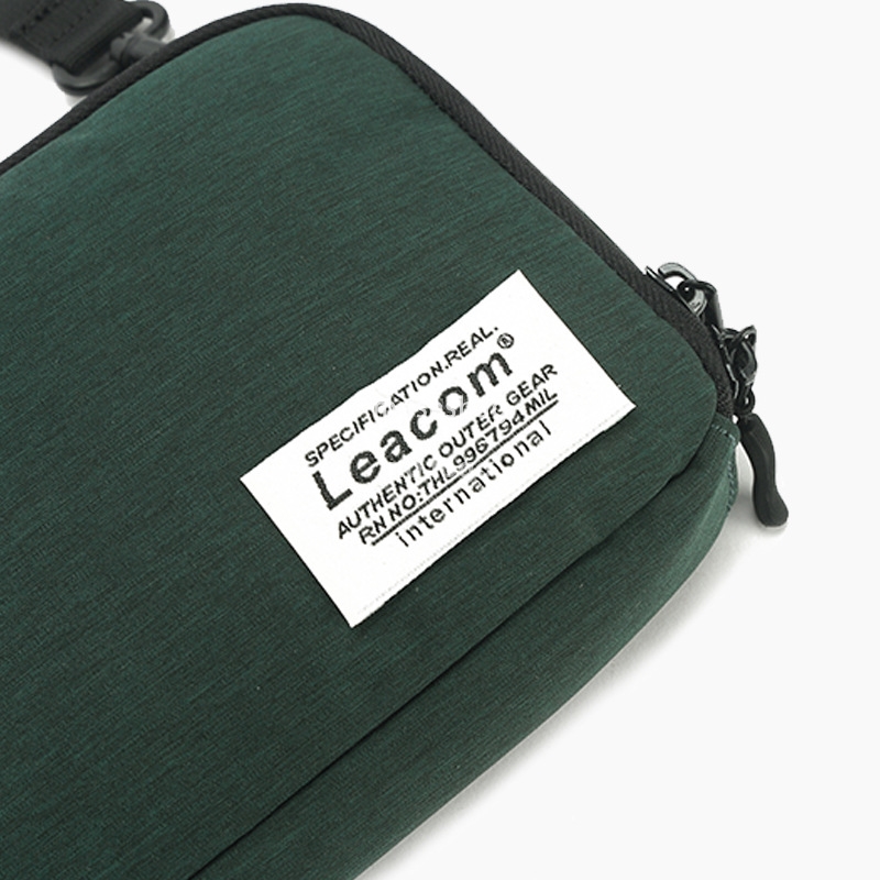 Spring and summer new men's crossbody bag fashion brand small crossbody bag men's bag backpack crossbody bag men's casual mobile phone 