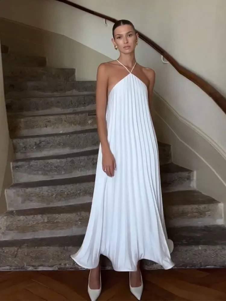 Chic Romantic Spaghetti Strap Long Dress For Women Elegant Sleeveless Backless Vestidoes Summer Fashion Beach Evening Robe 240812