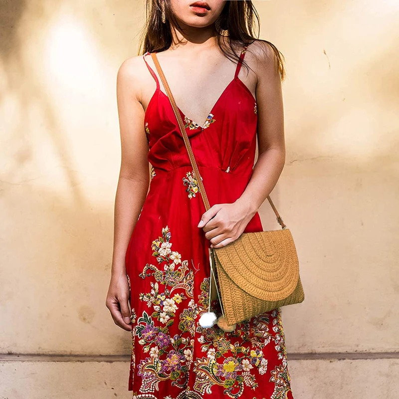 Woven clutch bag for women fashionable simple solid straw suitable late summer leisure vacation big wallet 240808